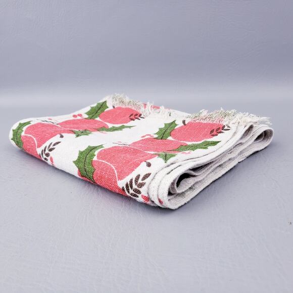 Vintage 1950s Mid Century Linen Table Runner Apples & Holly - Picture 4 of 5
